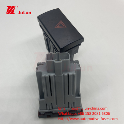 Centrale besturingsschakelaar Stop lichtgevaar schakelaar knop BC45-13A350-BA 12V 24V knop Truck Truck knop Gevaarlijke schakelaar