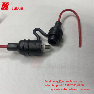 Stofdichte auto-afsluiting voor lage spanning Rood Zwart Silicone PPS 10A 250V