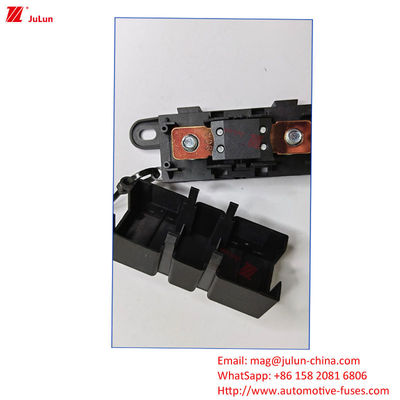 Eu UL Standaard Automobiele onderdelen Buitenafmetingen Veiligheidshulp / Doos Plastic / Nylon behuizing Nominale spanning 32V 48V 72V Automobiele / Elektrovoertuig / Motorfiets