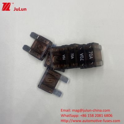 32VDC 40A Automotive blade fusie essentieel voor automotive elektronische systemen