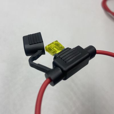 UL Waterdicht Inline Blade Fuse Box Standard/Medium Plug in Car Fuse Holder met 22awg 20awg 18awg 16awg 14awg 12awg 10awg