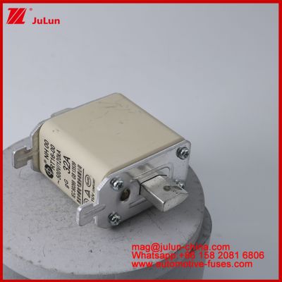 NH00 RT16-00 16A 500V 120KA Keramische splijtstof Automobile Bolt Stud Mount Voor EV / HEV