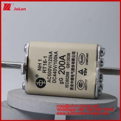 NH1 RT16-1 200A AC500V 120KA DC 440V 100KA Automobile Ceramic Auto Fuses Blade Mount Voor EV / HEV Voertuig Kleine grootte Hoge nominale stroom kortsluitingsbescherming
