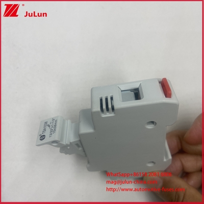 PV FUSE 10*38mm 30A 1000VDC 6 KV Nominale impuls Voltage weerstaan Solar PV Fuse met een hoog breekvermogen van 20kA