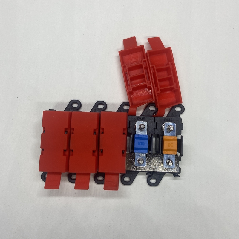 Motor schip Rood Zwart Lage Spanningsvrijheidshouder Voor Jachten Auto's Schepen - 20A 30A 80A 100A 200A Nominale stroom M6 M8 M10