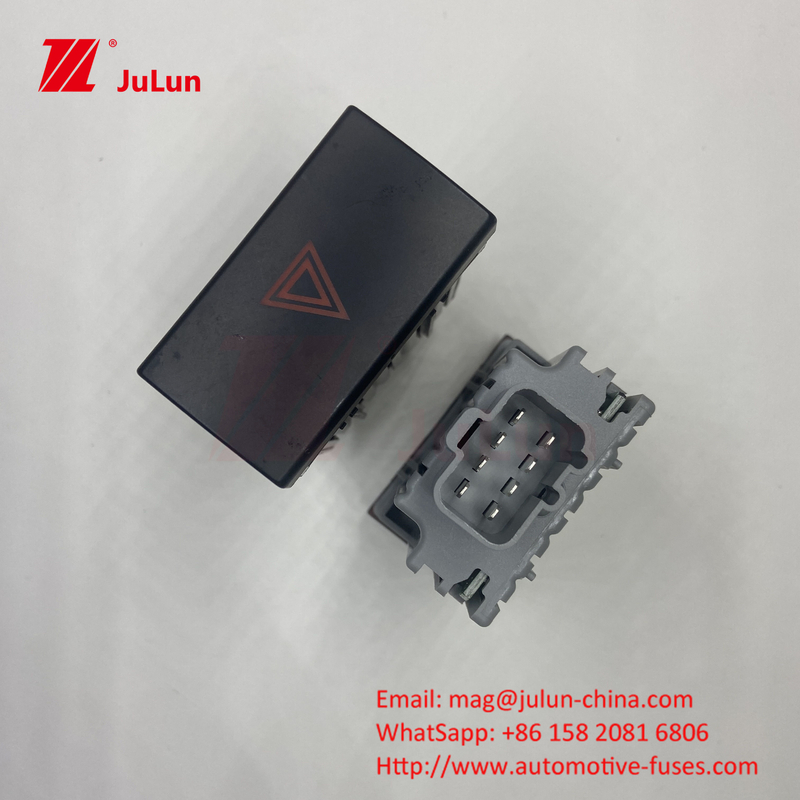 Ford Truck BC45-13A350-BA Truck Push-Button Hazard Switch Moderne noodschakelaar 299.HY1S0893790-3k000FZ