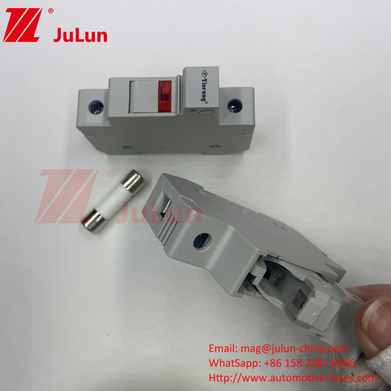 Zonne-energie fotovoltaïsche omvormer voor extreme temperaturen 40A DC 1500 FUSE-houder gemonteerd met 14 * 51mm