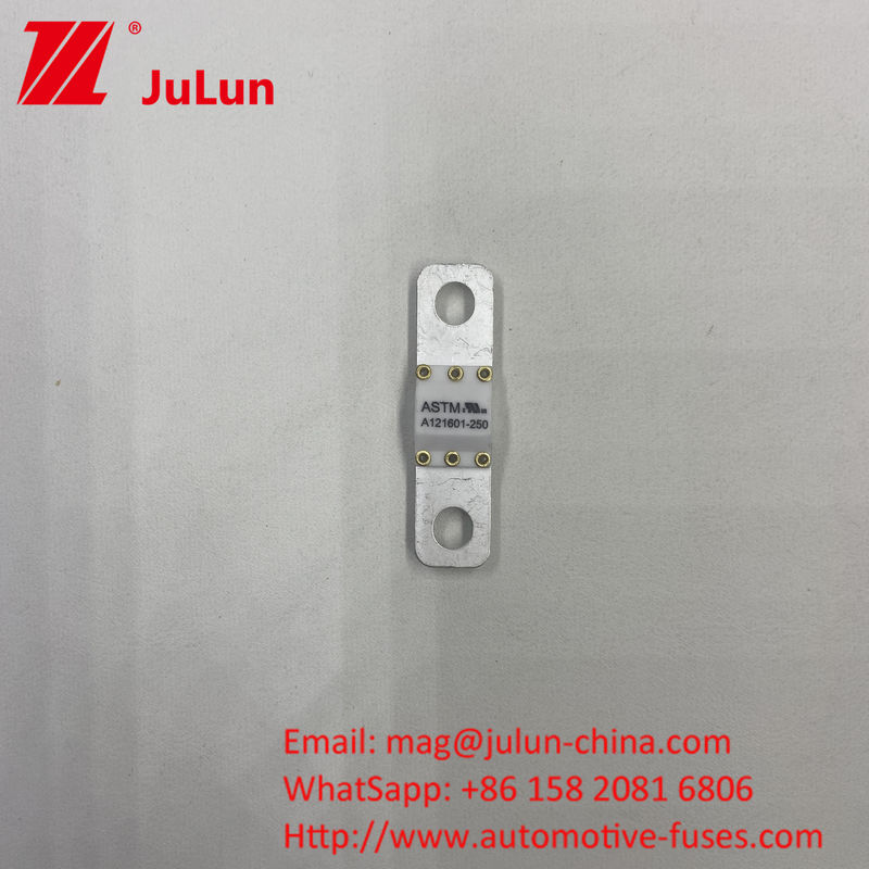 A121601-50A ASTM 125VDC Spanningsbeoordeling Automotive blade fuses voor automotive en prestatie