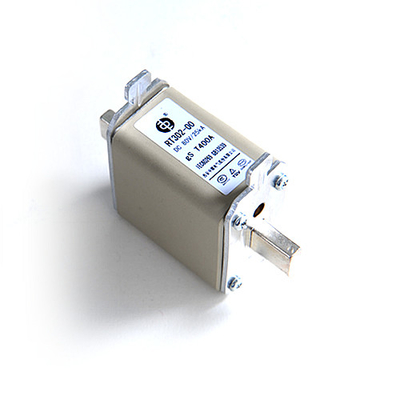 Ceramische Automobielzekeringen 100/130/200/250A Stroom van de Fractantrt302 Reeks