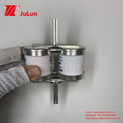 690V nominale spanning BUSSMANN 630MMT Keramische autoverzekering met tweeling platte plaat bolt ontwerp voor M6/M8 installatie