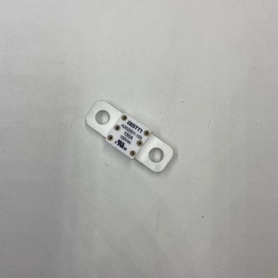 150A 150VDC Vermogenconversie Keramische automobielbeschermers Hoog breekvermogen 16KA 20KA met aanbevolen krachtig koppel 11-13N·m Voor M8