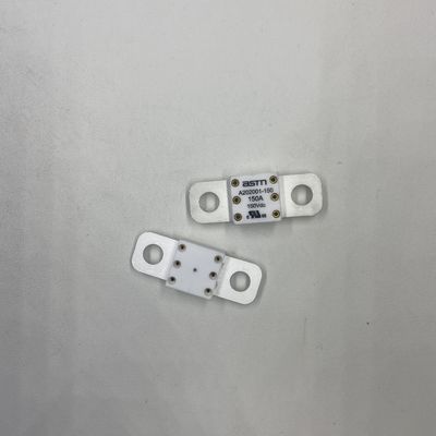 Bescherming 350A 150VDC Kleine keramische autosluiters Hoge stroom aanbevolen krap koppel 11-13N·m